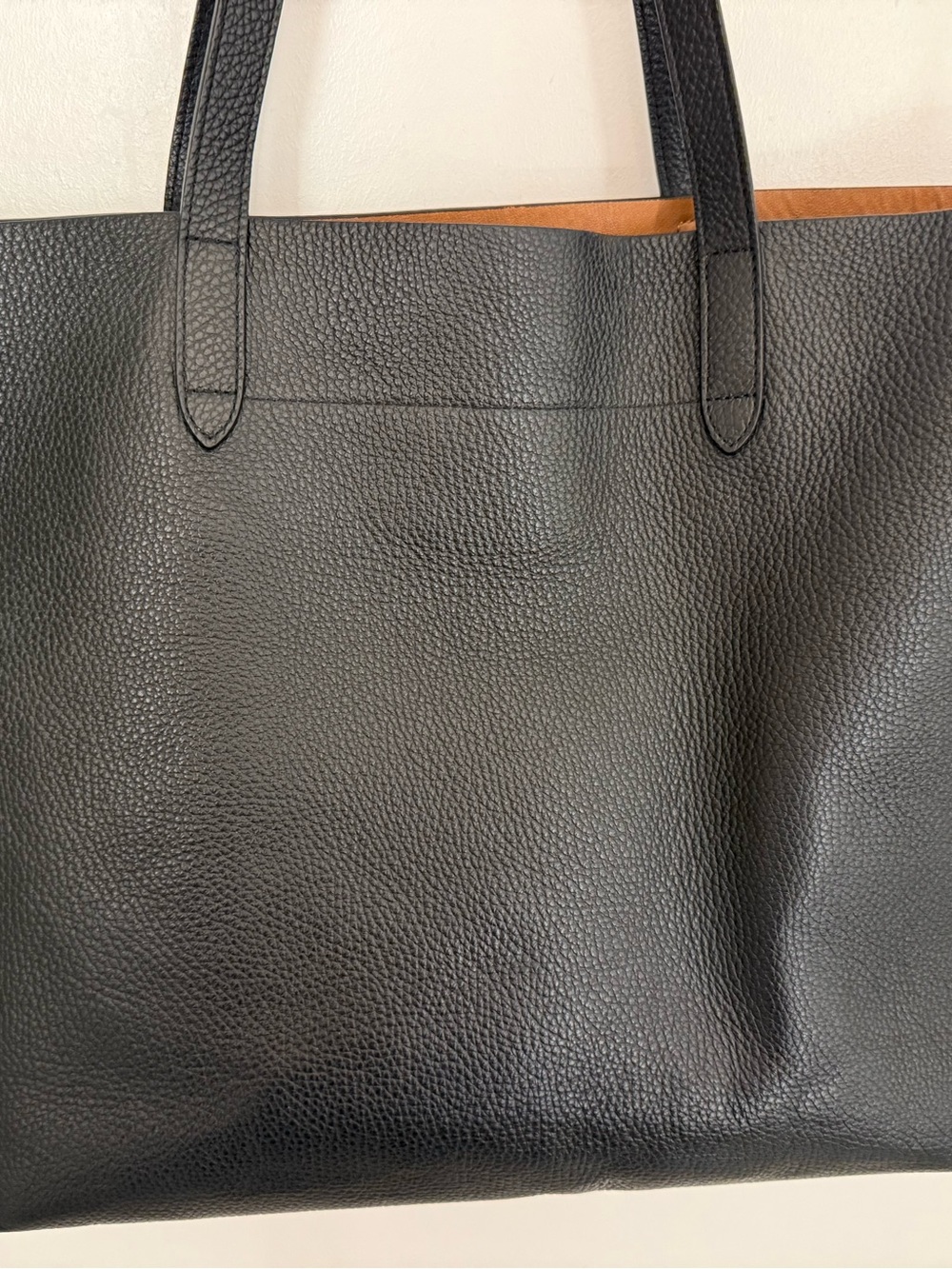 Cuyana pebbled leather tote - Picture 3 of 15